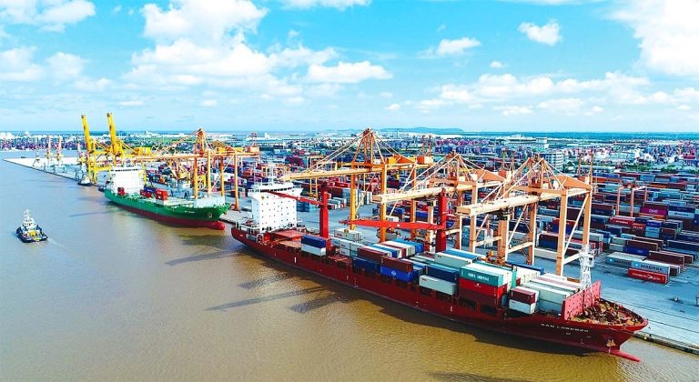 Read more about the article At least 5 international-standard modern logistics service hubs in Vietnam by 2035
