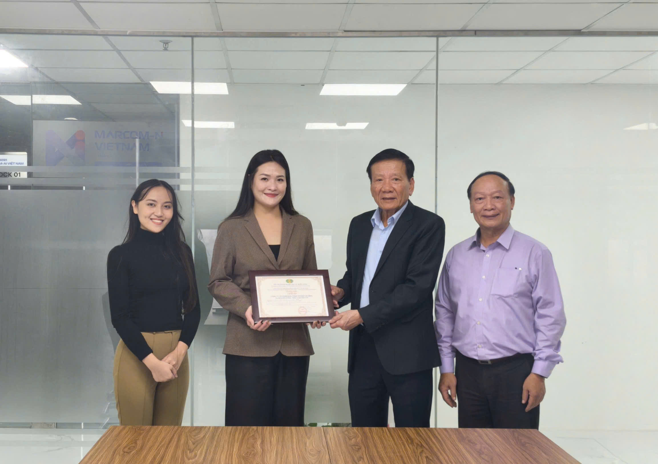 KCN Gilimex nhận chứng nhận Hội viên Hiệp hội Doanh nghiệp đầu tư nước ngoài (VAFIE)