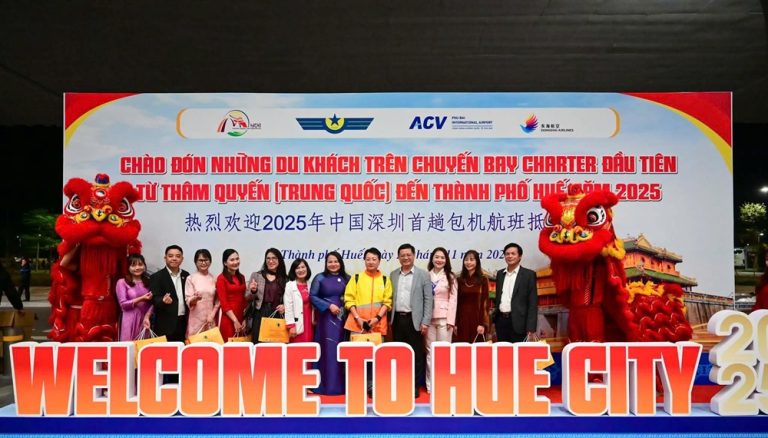 Read more about the article TP Huế đón chuyến bay charter đầu tiên từ Thâm Quyến (Trung Quốc)