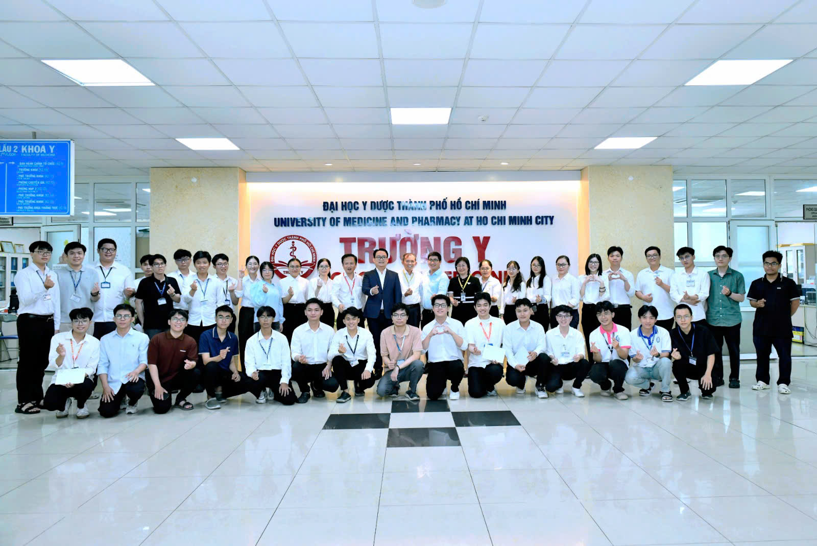 Gilimex Industrial Park accompanies students of The School of Medicine, University of Medicine and Pharmacy at Ho Chi Minh City