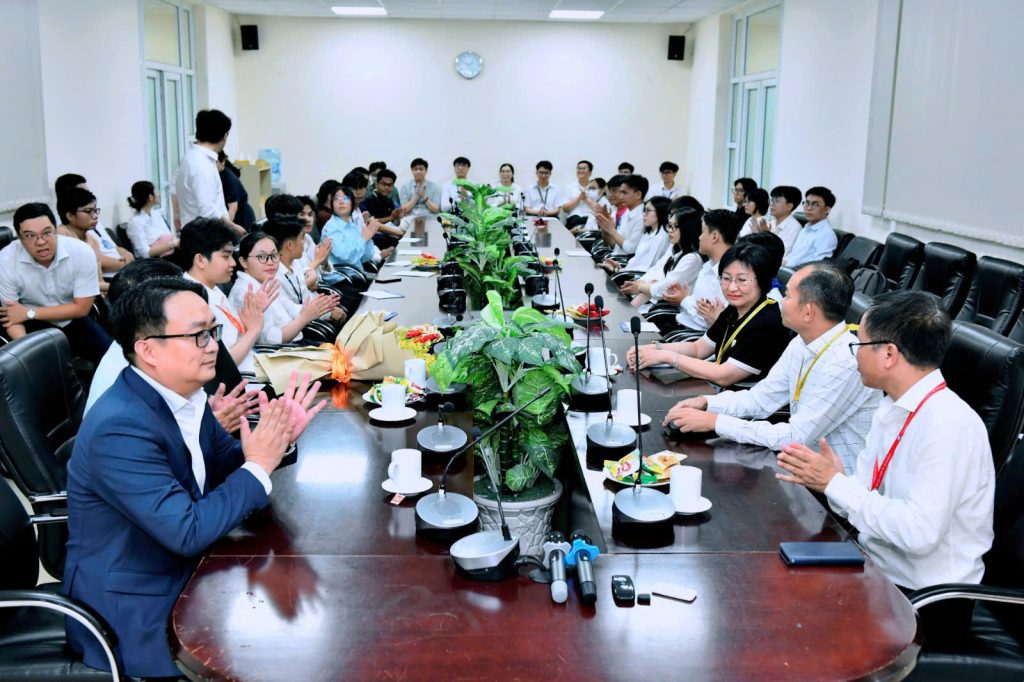 Toàn cảnh buổi đón tiếp 