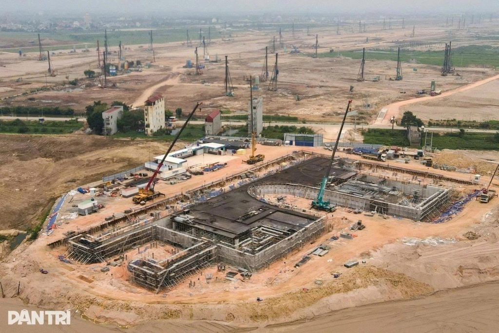 Construction is under way at the Gia Binh International Airport project (Photo: Thanh Dong)