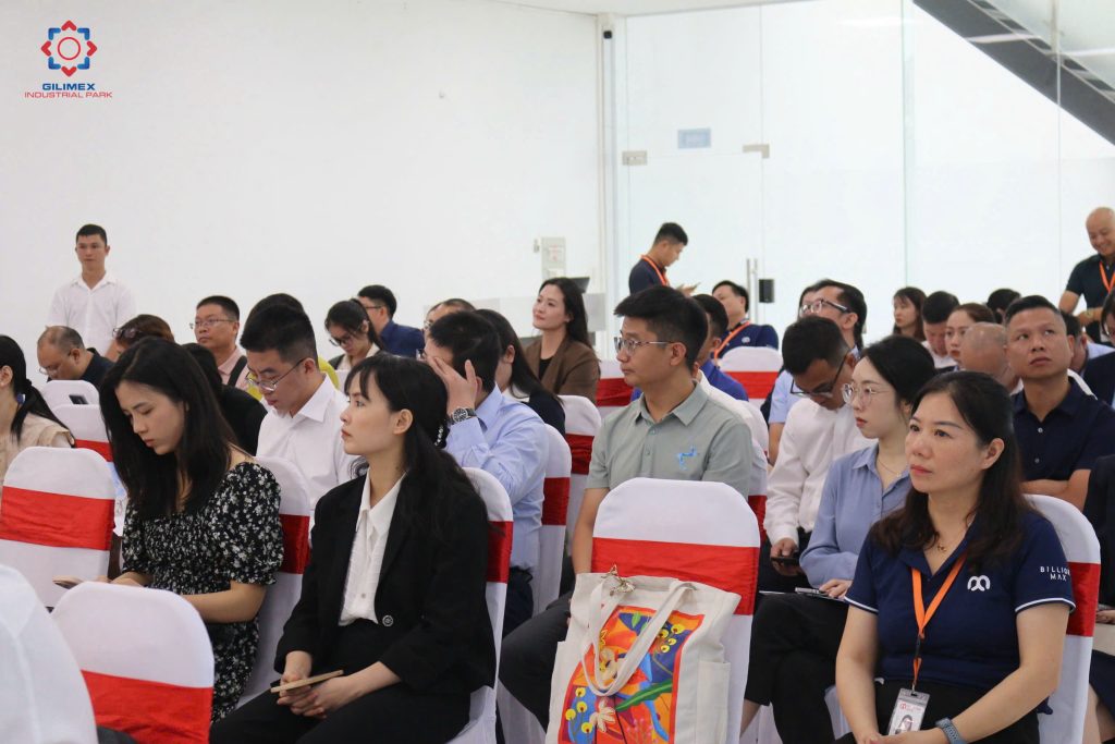 Tọa đàm Xúc tiến đầu tư giữa Huế và doanh nghiệp Trung Quốc.