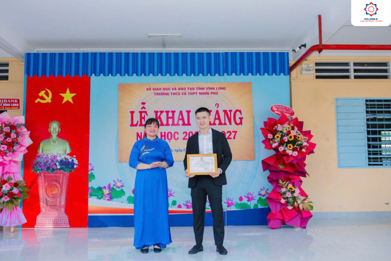 Read more about the article Gilimex Industrial Park Awards 190 Scholarships To Support Students In Vinh Long
